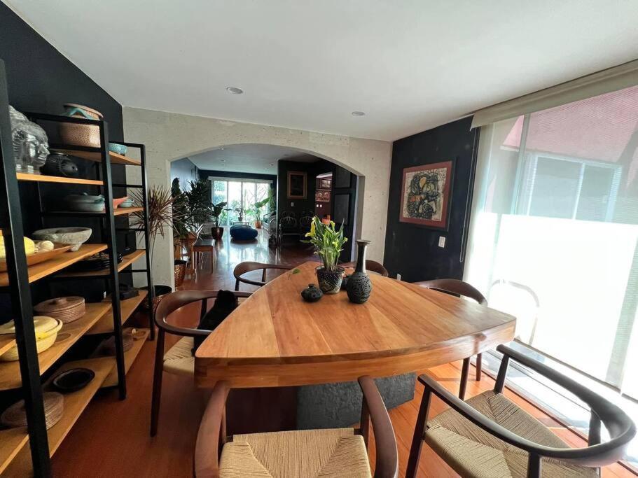 Luxurious Mid Century Modern Folk Art Home Мехико Экстерьер фото