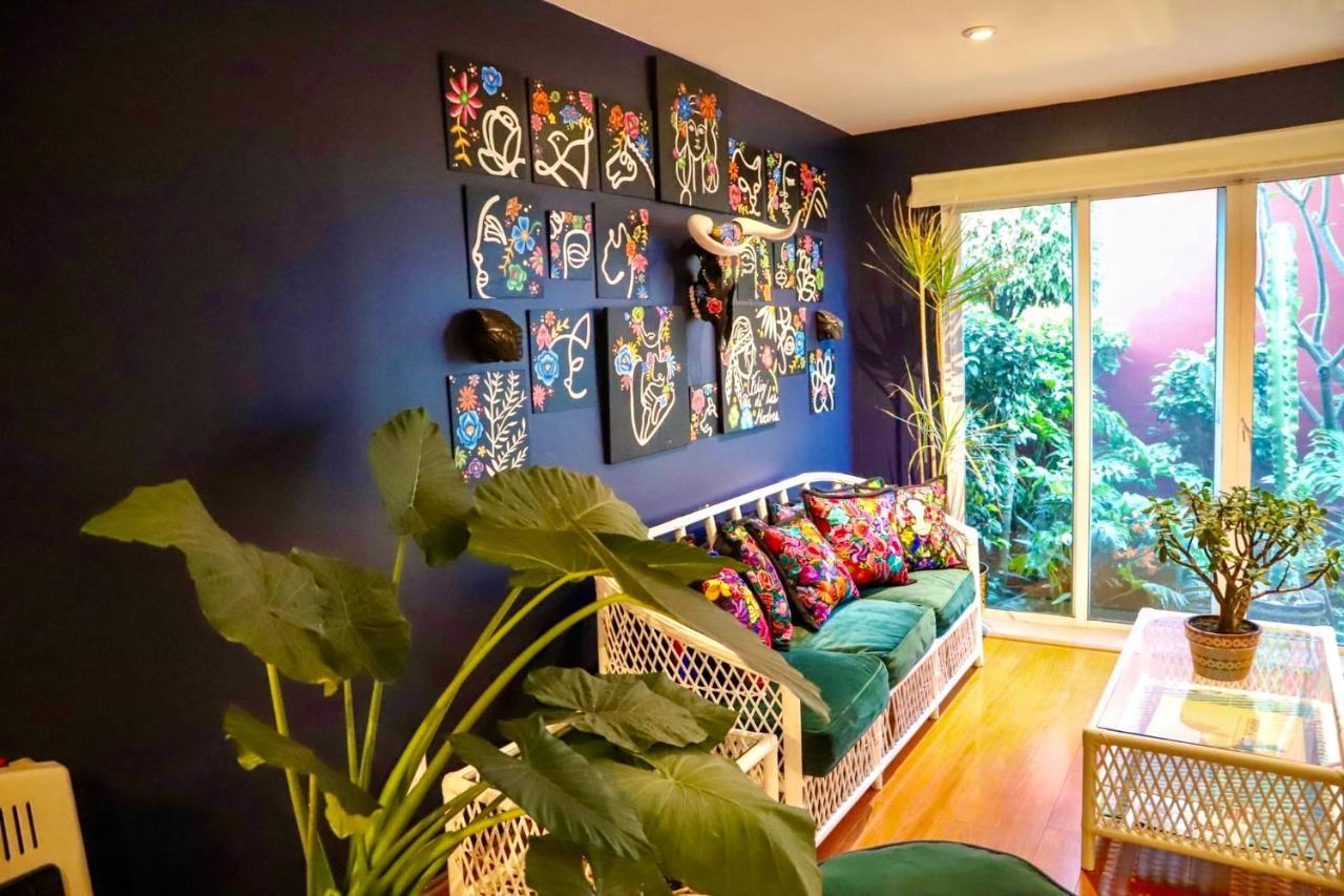 Luxurious Mid Century Modern Folk Art Home Мехико Экстерьер фото