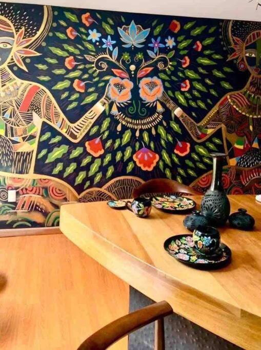 Luxurious Mid Century Modern Folk Art Home Мехико Экстерьер фото