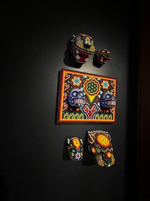 Luxurious Mid Century Modern Folk Art Home Мехико Экстерьер фото