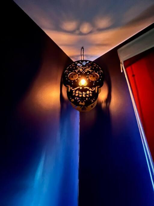 Luxurious Mid Century Modern Folk Art Home Мехико Экстерьер фото