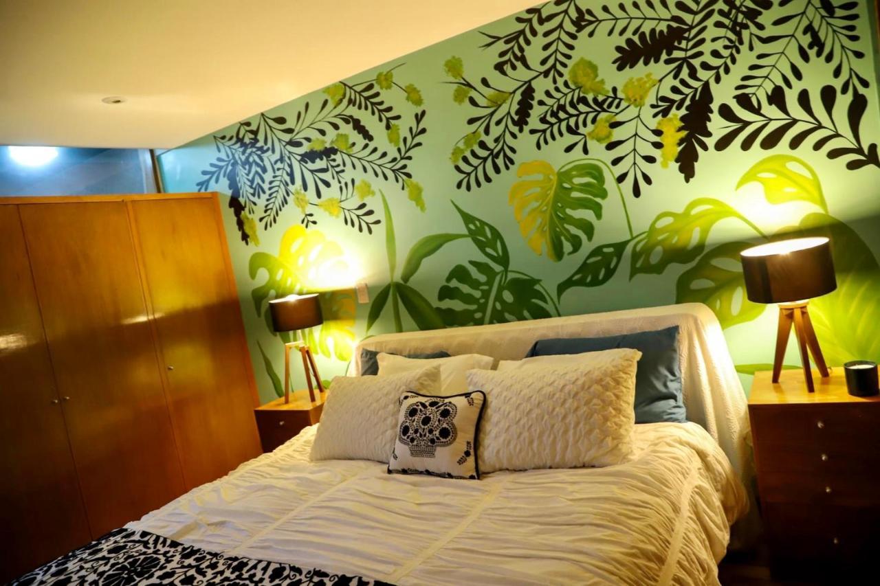 Luxurious Mid Century Modern Folk Art Home Мехико Экстерьер фото